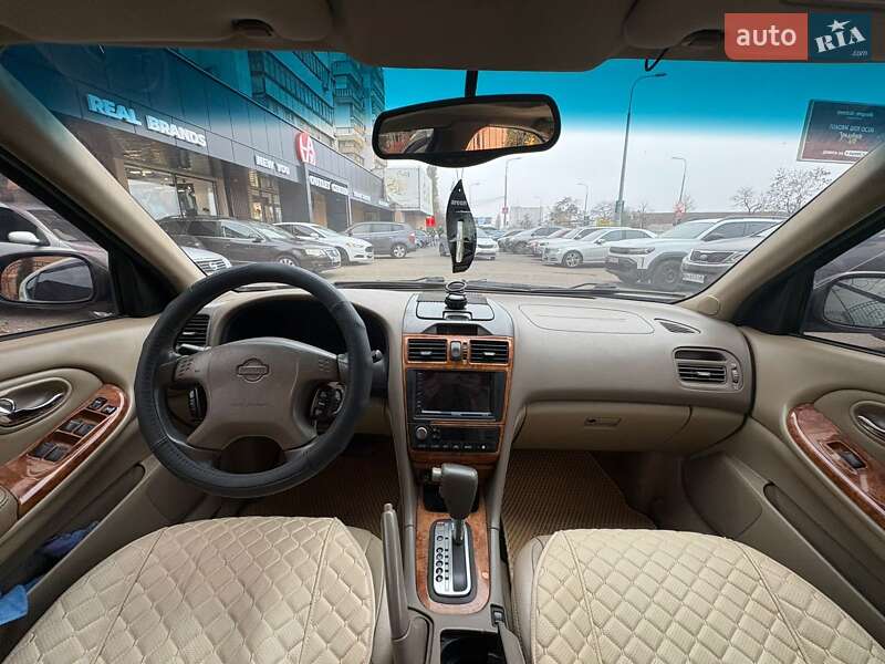 Седан Nissan Maxima 2003 в Одессе