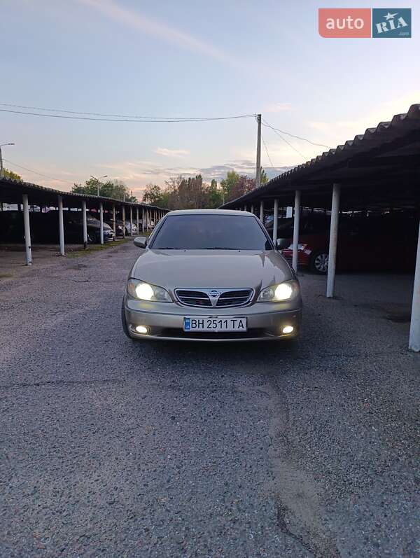 Седан Nissan Maxima 2002 в Одесі
