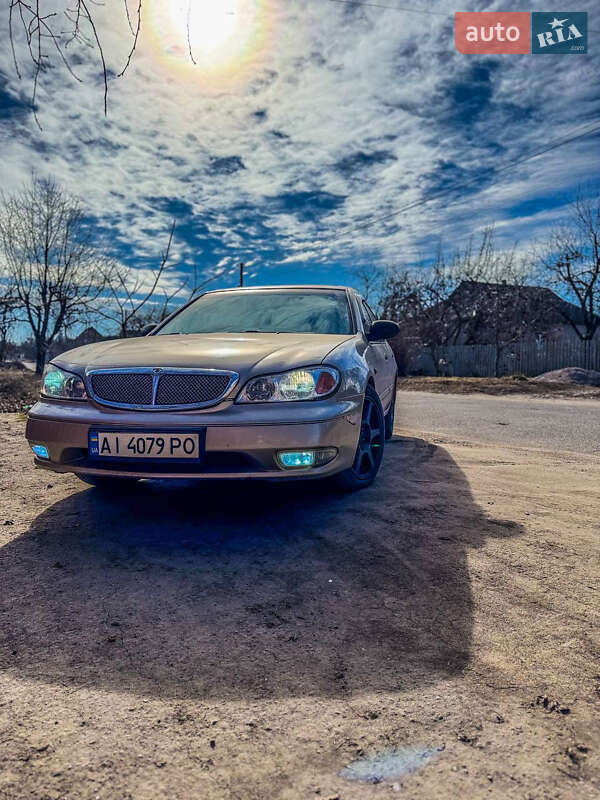 Седан Nissan Maxima 2000 в Сквирі