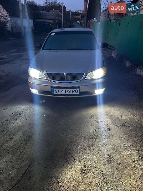 Седан Nissan Maxima 2000 в Сквирі