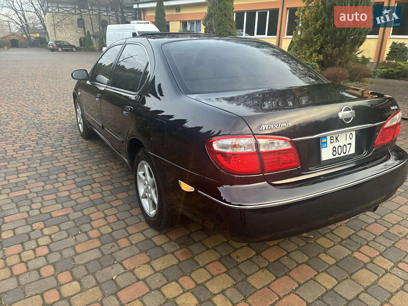 Седан Nissan Maxima 2003 в Рівному