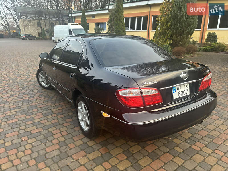 Седан Nissan Maxima 2003 в Рівному