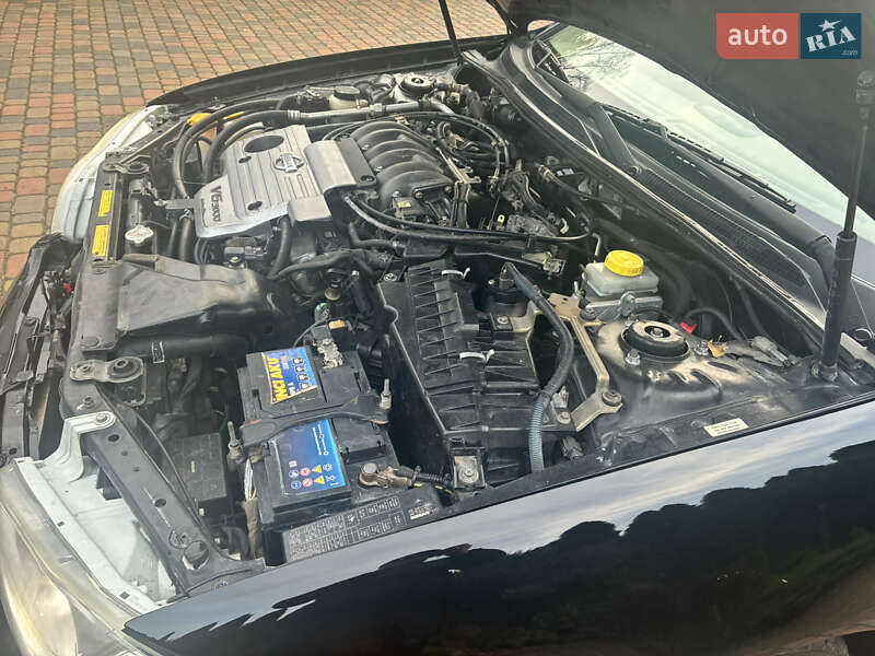 Седан Nissan Maxima 2003 в Рівному