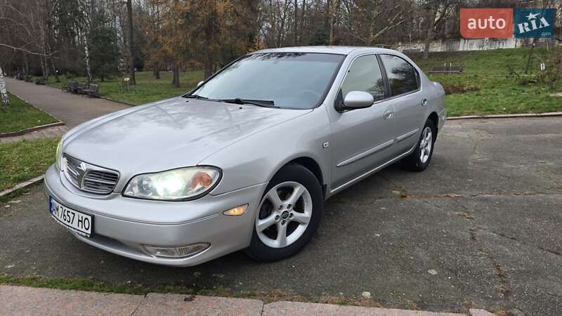 Седан Nissan Maxima 2002 в Житомире