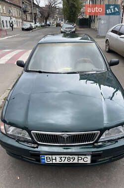 Седан Nissan Maxima 1995 в Одессе