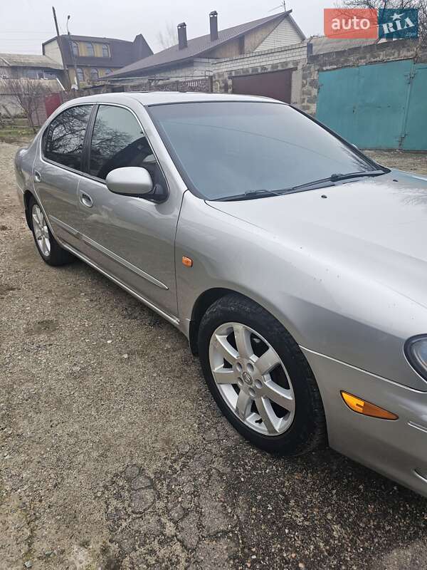 Седан Nissan Maxima 2003 в Запоріжжі