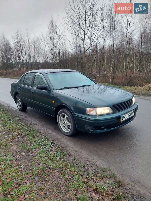 Nissan Maxima 1995 Nissan Maxima 1995