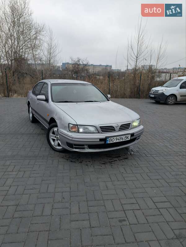 Nissan Maxima 1995 Nissan Maxima 1995