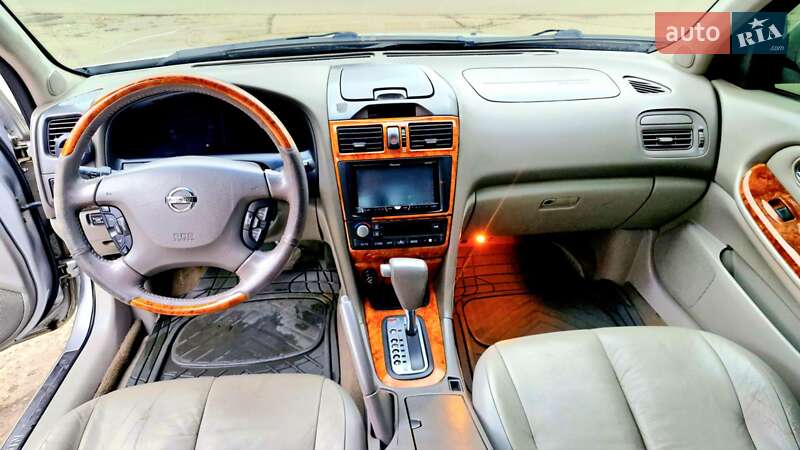 Седан Nissan Maxima 2004 в Одессе