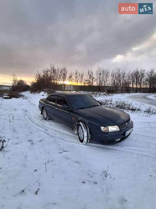 Седан Nissan Maxima 1995 в Здолбунове