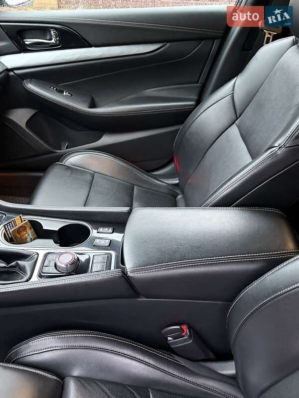 Седан Nissan Maxima 2018 в Харькове