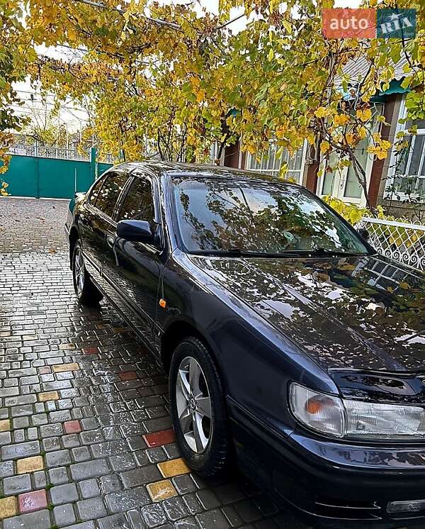 Седан Nissan Maxima 1995 в Сарате