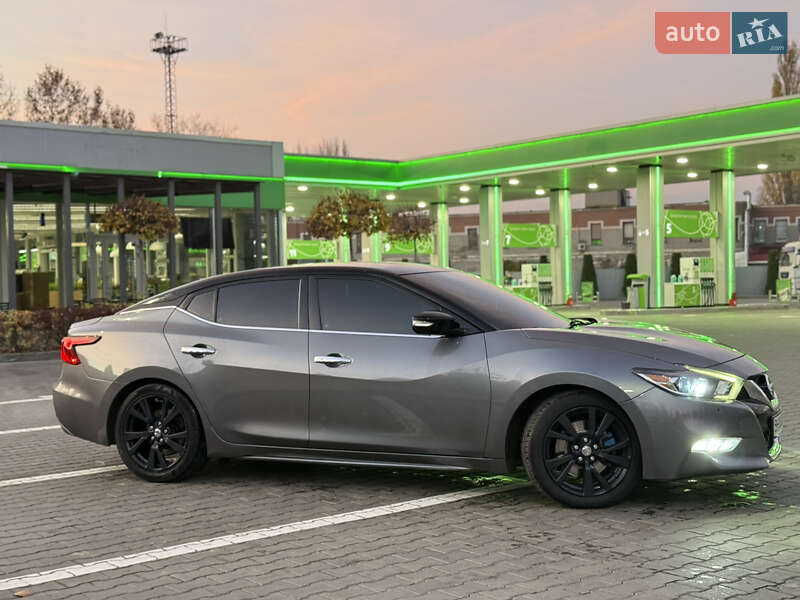 Седан Nissan Maxima 2017 в Одессе