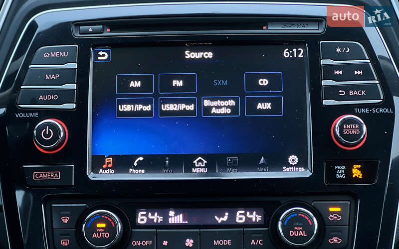 Седан Nissan Maxima 2017 в Львове