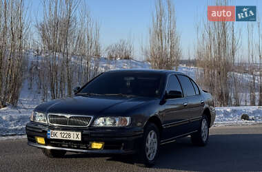 Седан Nissan Maxima 1999 в Ровно