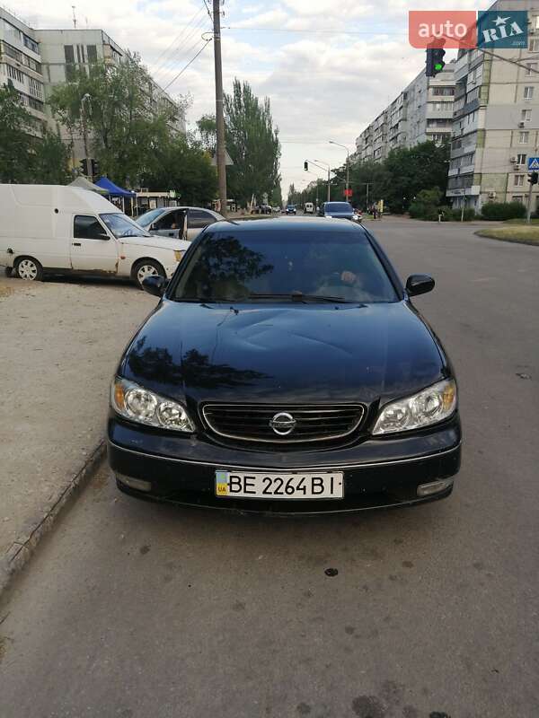 Седан Nissan Maxima 2001 в Запоріжжі