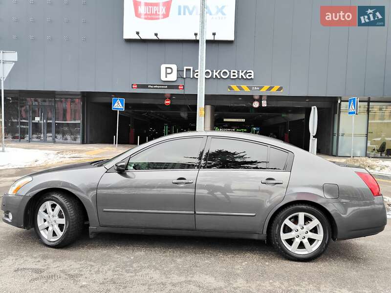 Седан Nissan Maxima 2005 в Киеве