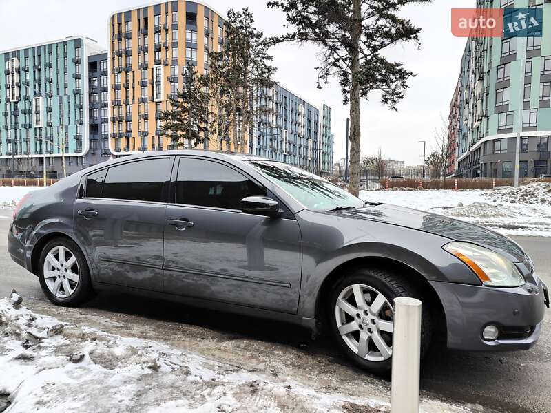Седан Nissan Maxima 2005 в Киеве