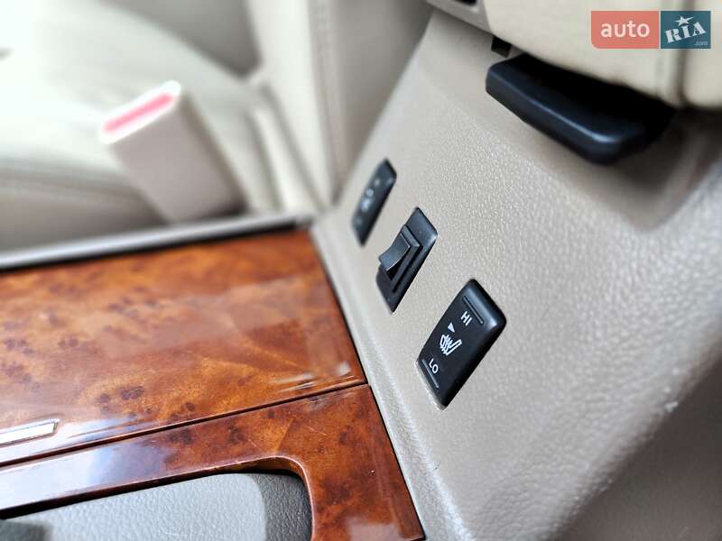 Седан Nissan Maxima 2005 в Киеве