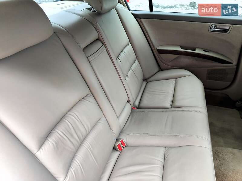 Седан Nissan Maxima 2005 в Киеве