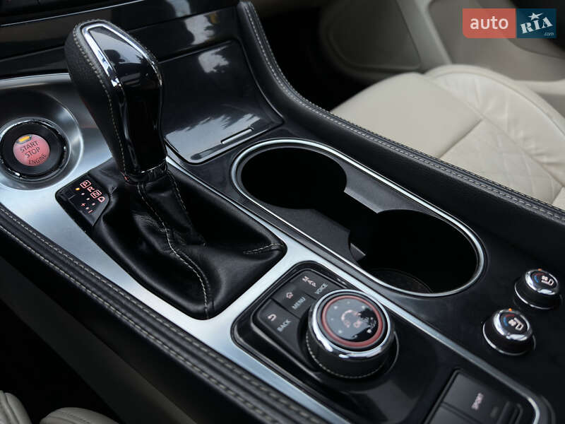 Седан Nissan Maxima 2016 в Одесі