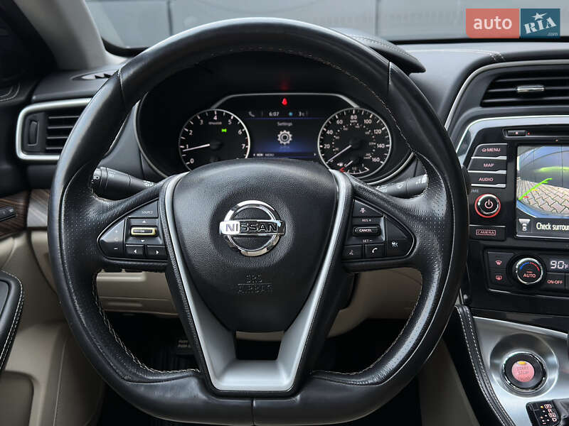 Седан Nissan Maxima 2016 в Одесі