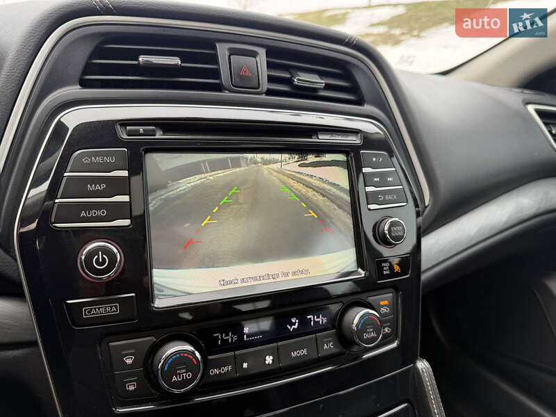 Седан Nissan Maxima 2017 в Киеве