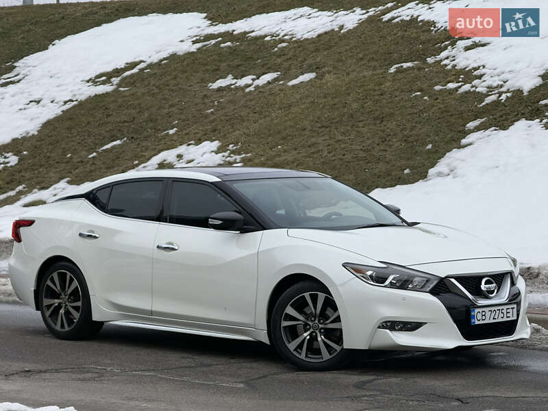 Седан Nissan Maxima 2017 в Киеве