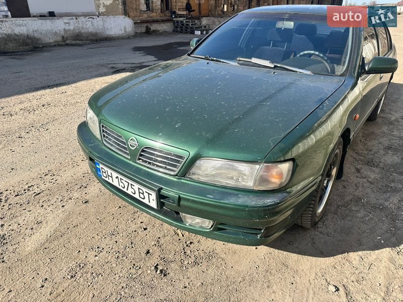 Седан Nissan Maxima 1998 в Одессе