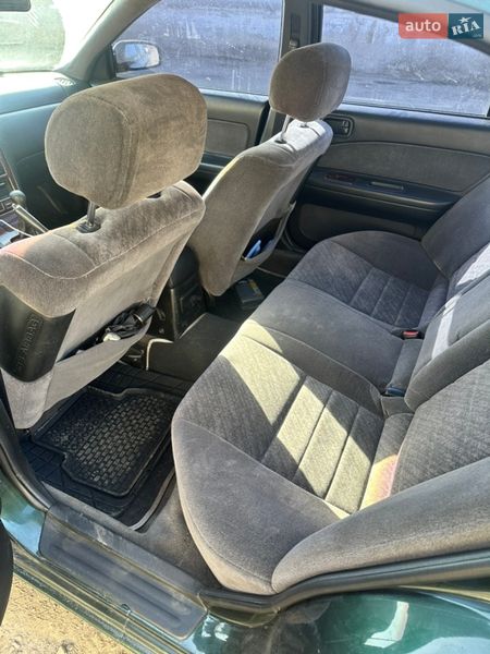 Седан Nissan Maxima 1998 в Одессе