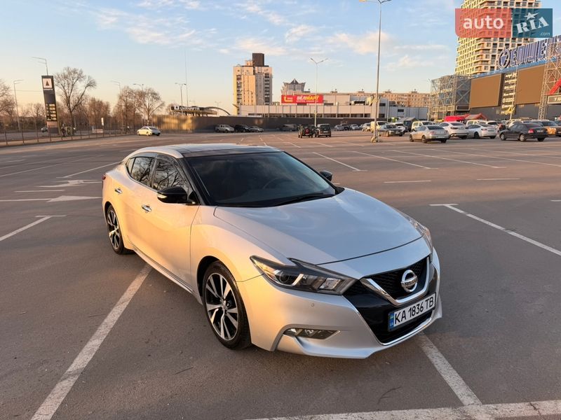 Седан Nissan Maxima 2018 в Киеве