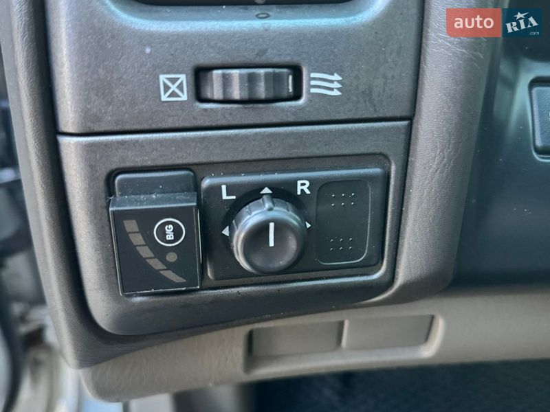 Седан Nissan Maxima 2001 в Дніпрі фото 18 Седан Nissan Maxima 2001 в Дніпрі