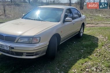 Седан Nissan Maxima 1997 в Верхнеднепровске