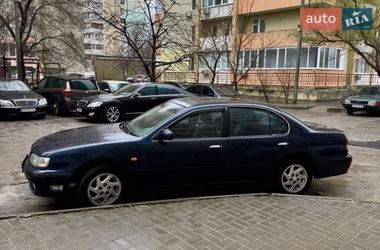 Седан Nissan Maxima 1995 в Одессе