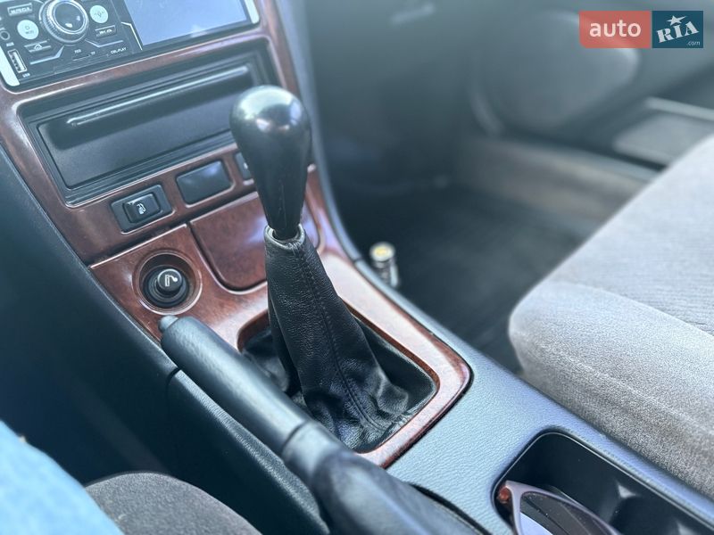 Седан Nissan Maxima 1995 в Одессе