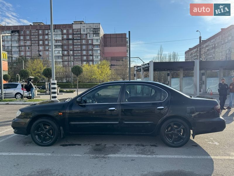 Седан Nissan Maxima 2001 в Днепре