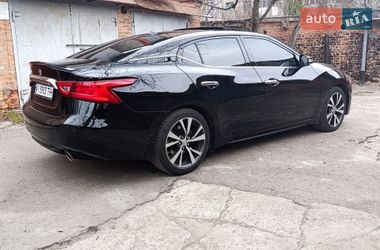 Седан Nissan Maxima 2017 в Тернополі