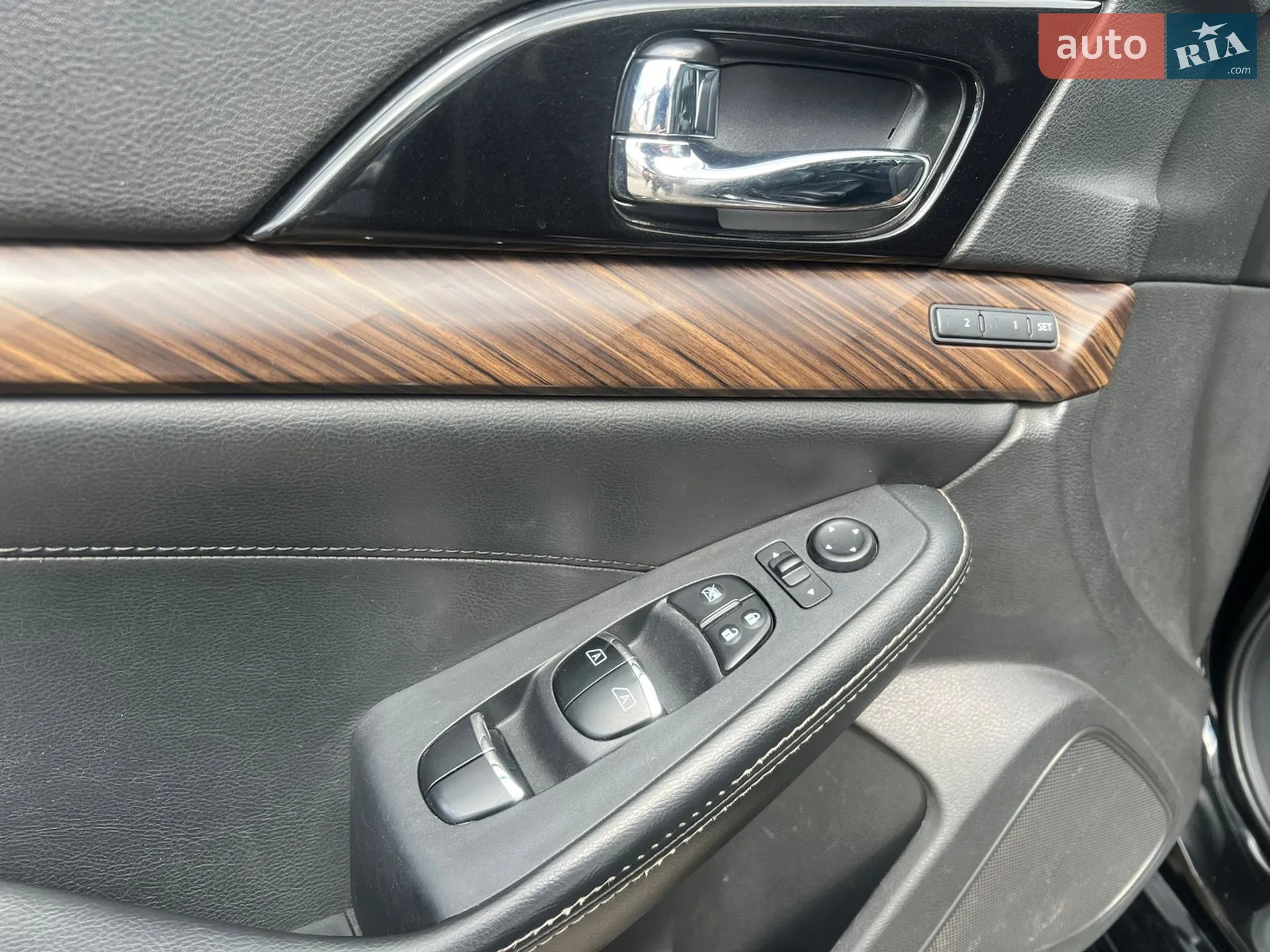 2016 Nissan Maxima - мініатюра 17