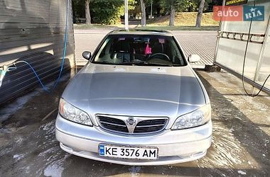 Седан Nissan Maxima 2001 в Каменском