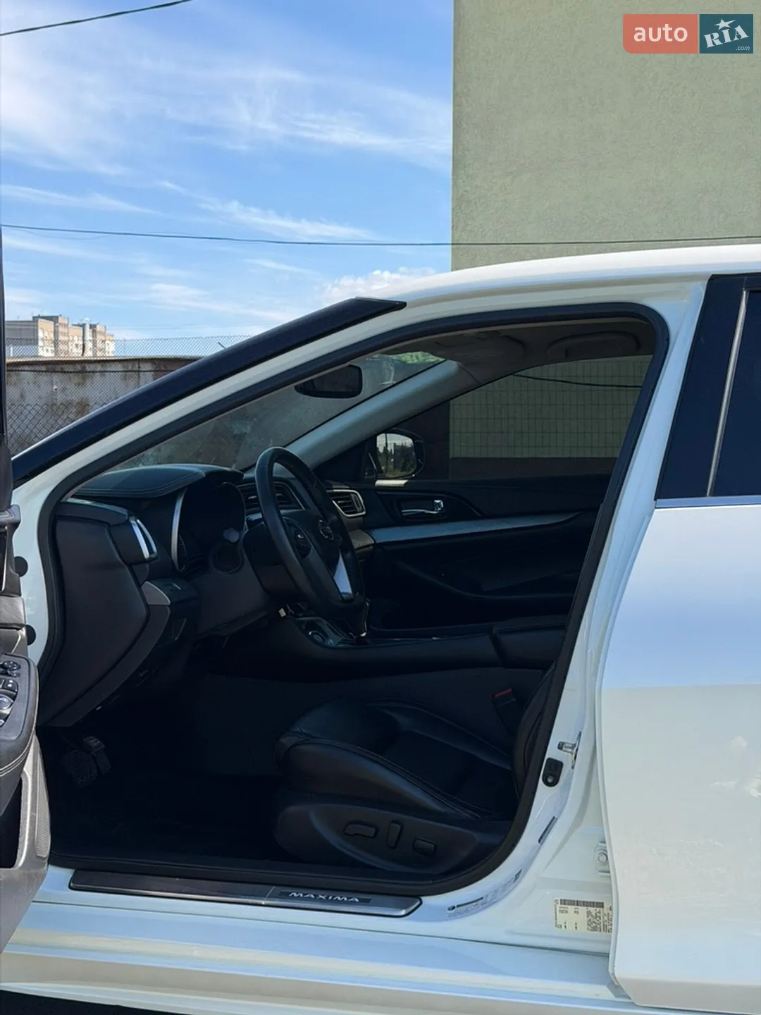 2016 Nissan Maxima - мініатюра 26