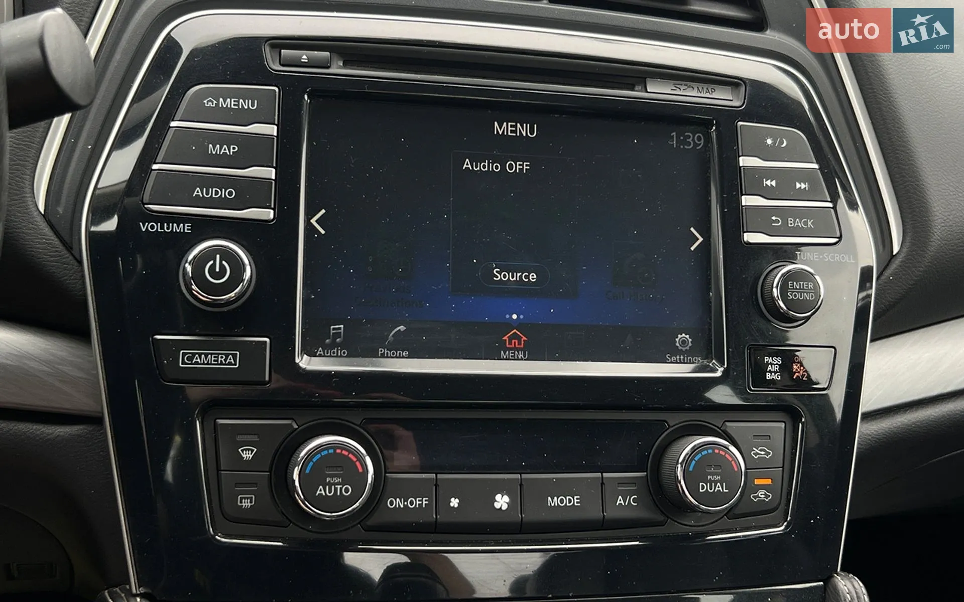 2017 Nissan Maxima - мініатюра 12