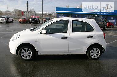 Хетчбек Nissan Micra 2013 в 