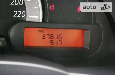 Хетчбек Nissan Micra 2013 в 