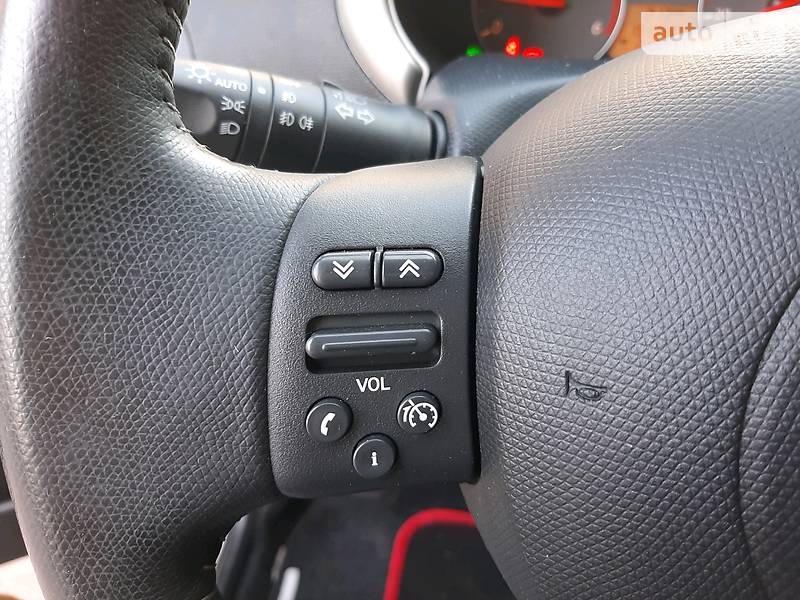 Хетчбек Nissan Micra 2010 в Калуші фото 21 Хетчбек Nissan Micra 2010 в Калуші