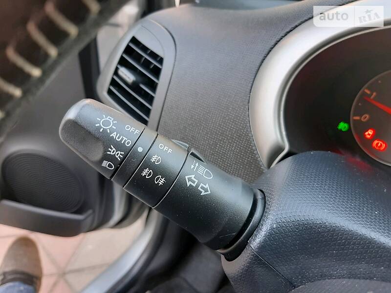 Хетчбек Nissan Micra 2010 в Калуші фото 19 Хетчбек Nissan Micra 2010 в Калуші