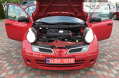 Хетчбек Nissan Micra 2010 в Чернівцях
