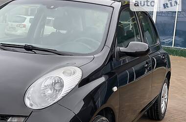 Хэтчбек Nissan Micra 2006 в 