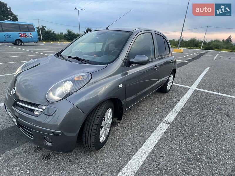 Хетчбек Nissan Micra 2006 в Чернівцях