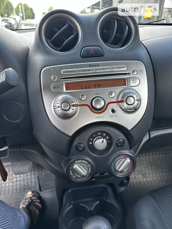 Хэтчбек Nissan Micra 2013 в Львове