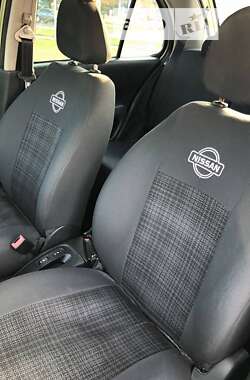 Хэтчбек Nissan Micra 2005 в 